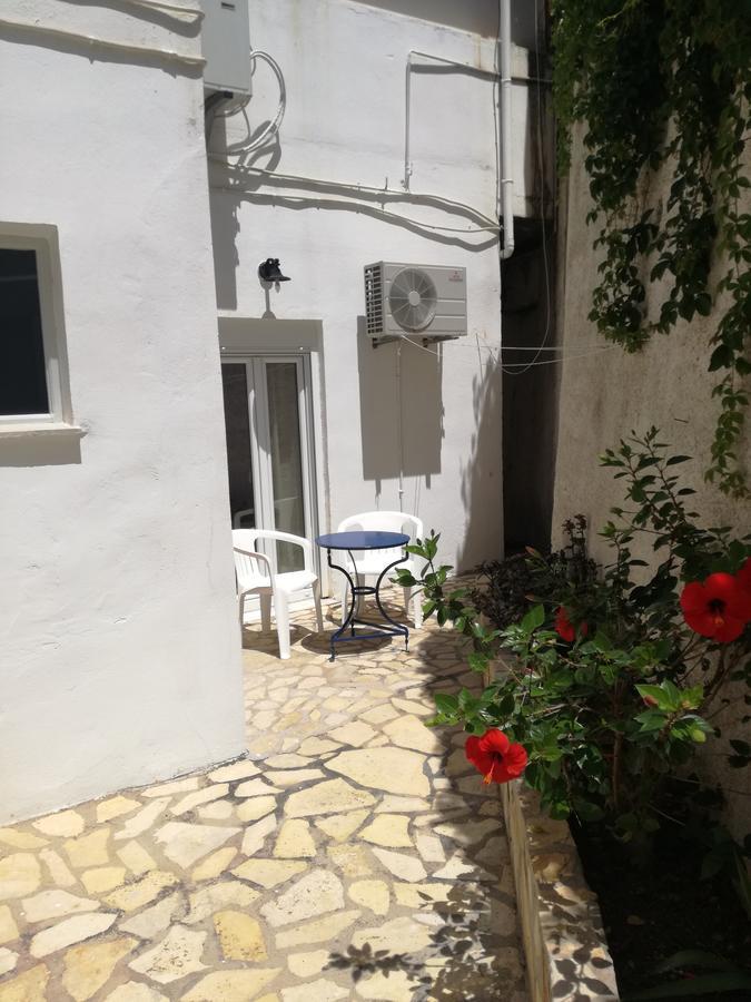 Ξενοδοχείο Ελευθερία Αγία Μαρίνα Δωμάτιο φωτογραφία